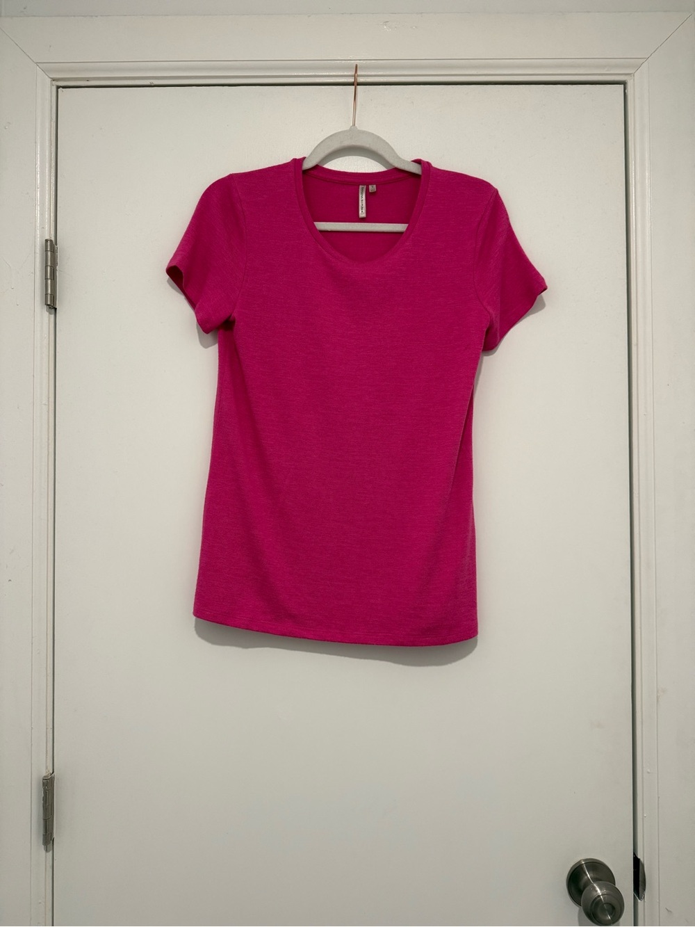 Banana Republic Short Sleeve Crewneck Top in Bright Fuchsia